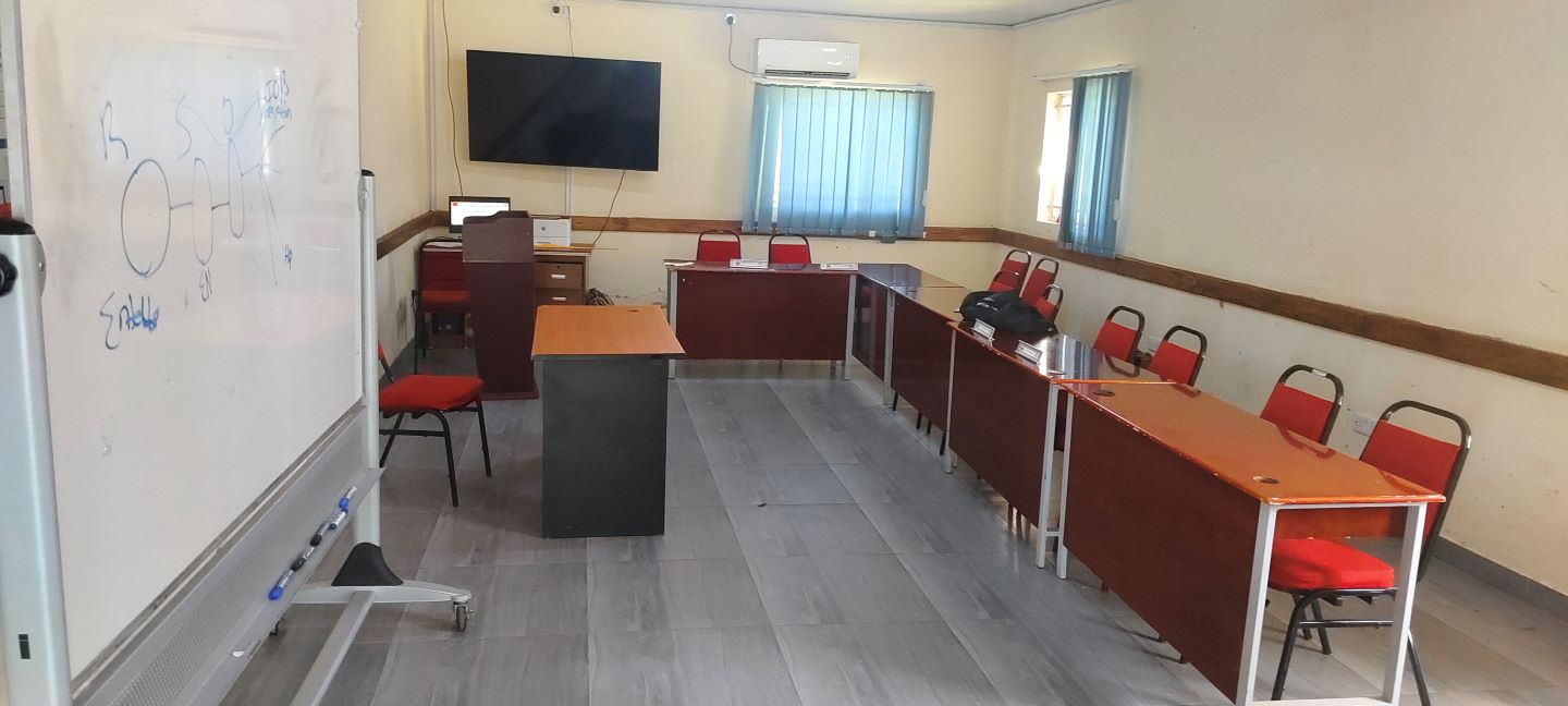 Syndicate room